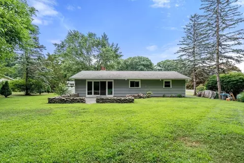 Exterior - 6 Doris Rd, Framingham, MA 01701 photo 6 of 6