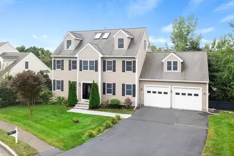 8 Mawn Dr, Woburn, MA 01801
