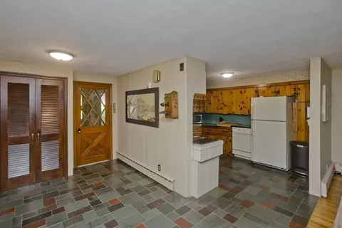 27 Drury Ln, Easthampton, MA 01027 photo 33