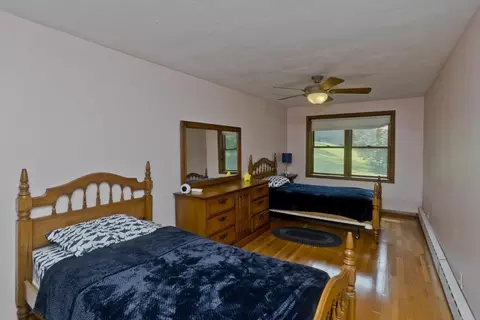 27 Drury Ln, Easthampton, MA 01027 photo 22