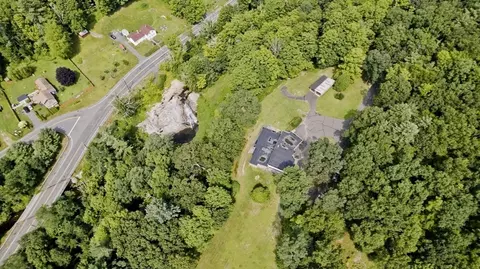 27 Drury Ln, Easthampton, MA 01027 photo 15