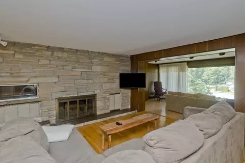 27 Drury Ln, Easthampton, MA 01027 photo 30
