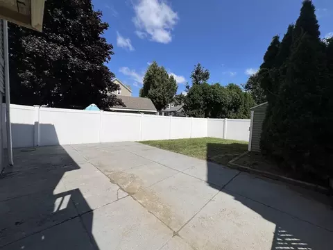 104 Hood St, Fall River, MA 02720 photo 23