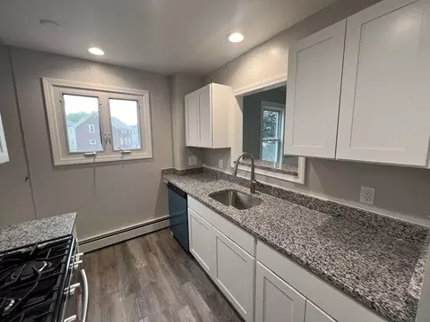 104 Hood St, Fall River, MA 02720 photo 5