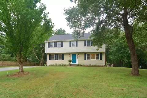 66 Autumn Dr, North Attleboro, MA 02760