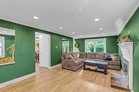 6 Baird Trce, Springfield, MA 01118 photo 3