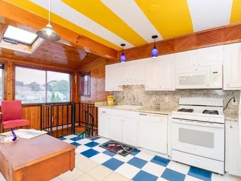22 Pinehurst Dr, Wareham, MA 02571 photo 5