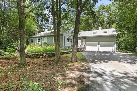 147 Wachusett St, Rutland, MA 01543