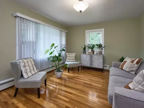 Living - 43 Harvard St, Gardner, MA 01440 photo 1 of 2