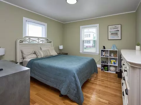 Bedroom - 43 Harvard St, Gardner, MA 01440 photo 2 of 4