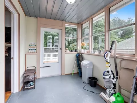 Exterior - 43 Harvard St, Gardner, MA 01440 photo 7 of 10