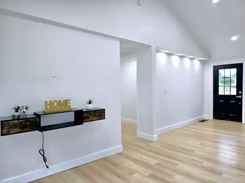 Entry Way - 3 Commonwealth Ave, Lowell, MA 01852 photo 5 of 5