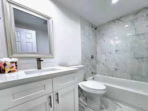 Bath - 3 Commonwealth Ave, Lowell, MA 01852 photo 4 of 4