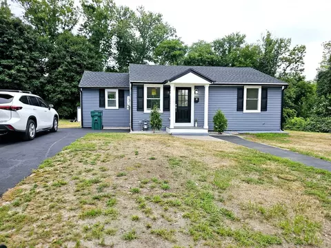 Exterior - 3 Commonwealth Ave, Lowell, MA 01852 photo 1 of 9