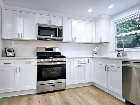 Kitchen - 3 Commonwealth Ave, Lowell, MA 01852 photo 4 of 6