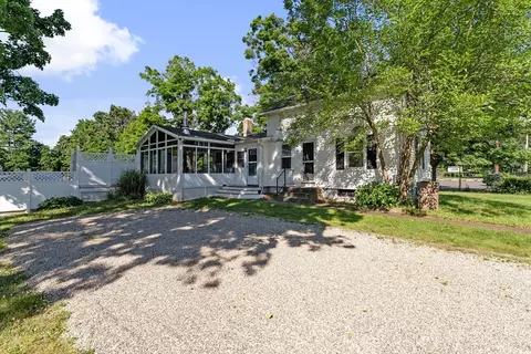 44 Prospect St, Westfield, MA 01085