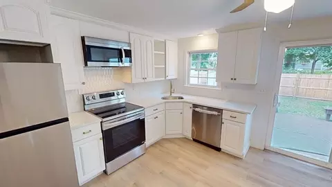 130 Old Ferry Rd #A, Haverhill, MA 01830