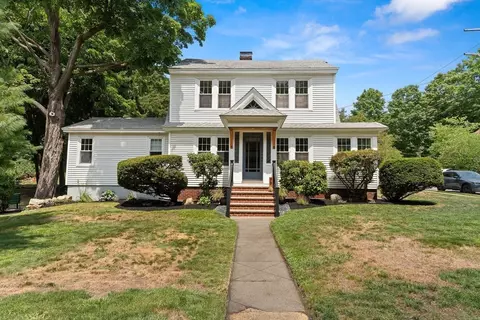 76 Pleasant St, Methuen, MA 01844