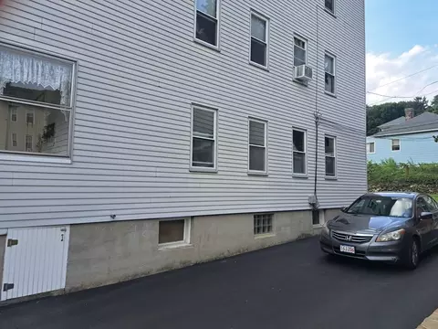 10 Creston St, Worcester, MA 01604 photo 4