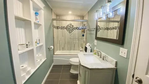 Bath - 239 Walnut St, Saugus, MA 01906 photo 1 of 3