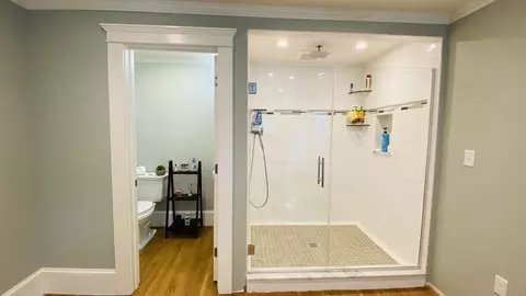 Bath - 239 Walnut St, Saugus, MA 01906 photo 3 of 3