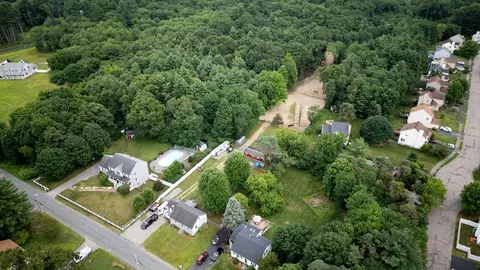 127 Plain St, Franklin, MA 02038