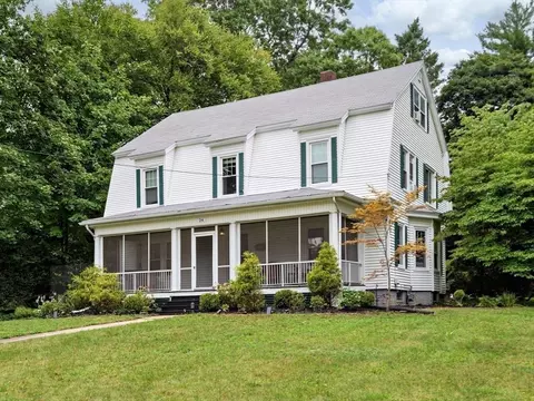 24 Crescent Rd, Longmeadow, MA 01106