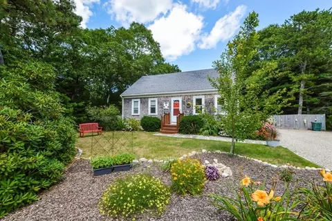 245 Sam Turner Rd, Falmouth, MA 02536