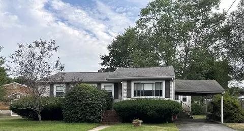 Exterior - 39 Longmeadow Rd, Beverly, MA 01915 photo 1 of 3