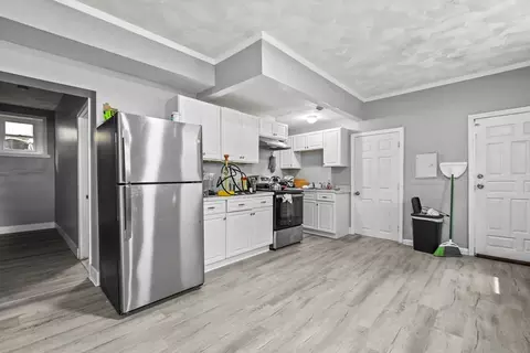 35 Grammont Rd, Worcester, MA 01607 photo 6