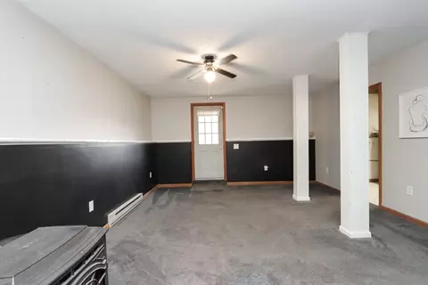 Living - 562 E State St, Granby, MA 01033 photo 4 of 5