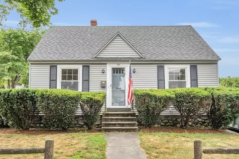 33 Parker St, North Andover, MA 01845