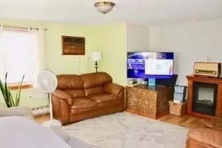 77 Estes St, Everett, MA 02149 photo 9