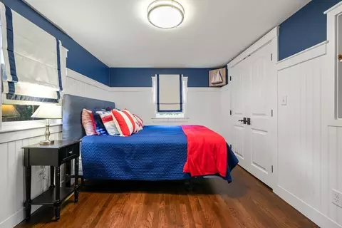 Bedroom - 29 Bay Shore Rd, Barnstable, MA 02601 photo 8 of 8
