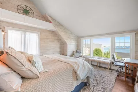 Bedroom - 29 Bay Shore Rd, Barnstable, MA 02601 photo 1 of 8