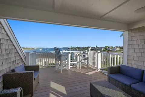 Exterior - 29 Bay Shore Rd, Barnstable, MA 02601 photo 2 of 5