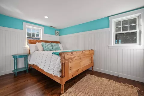 Bedroom - 29 Bay Shore Rd, Barnstable, MA 02601 photo 6 of 8