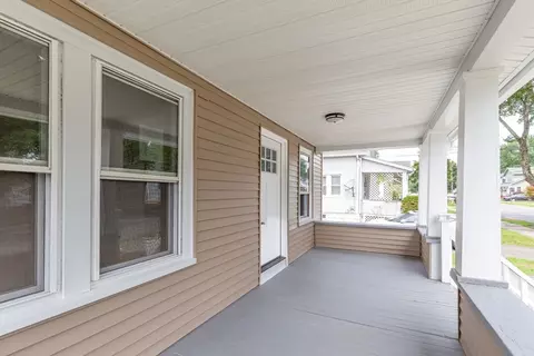 Exterior - 64 Denver St, Springfield, MA 01109 photo 4 of 5