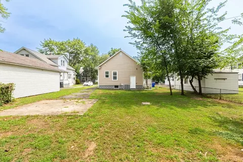 Exterior - 64 Denver St, Springfield, MA 01109 photo 3 of 5