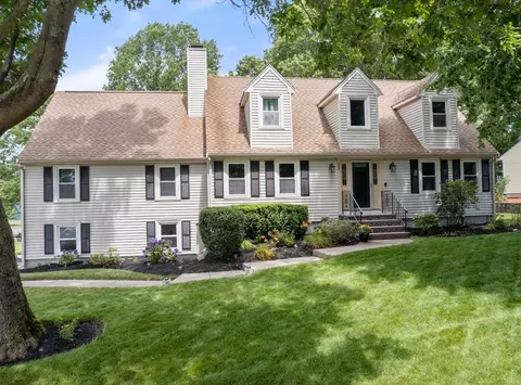 267 Daly Dr Ext, Stoughton, MA 02072
