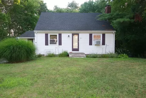 593 Plain St, Brockton, MA 02302