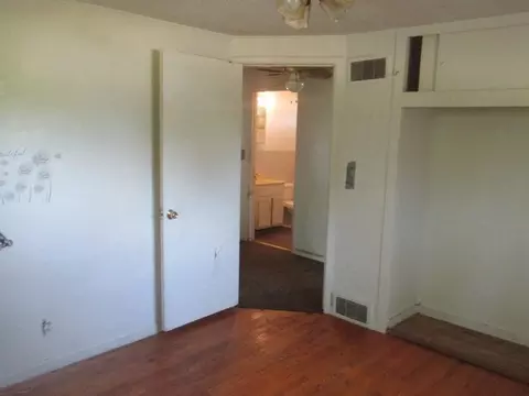 92 Sunset Dr, Springfield, MA 01109 photo 13