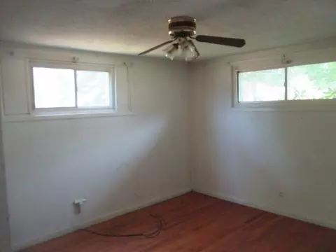 92 Sunset Dr, Springfield, MA 01109 photo 7