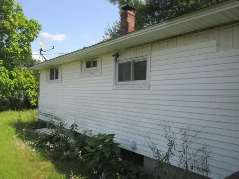 92 Sunset Dr, Springfield, MA 01109 photo 4