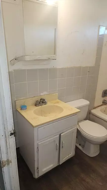 92 Sunset Dr, Springfield, MA 01109 photo 6