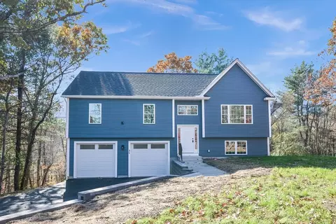 31 Lake Rd, Brookfield, MA 01506
