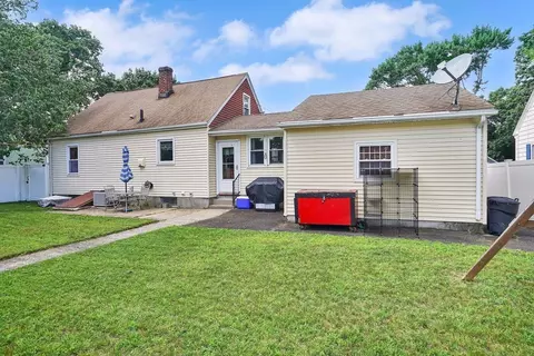 71 Clairmont Ave, Chicopee, MA 01013 photo 31