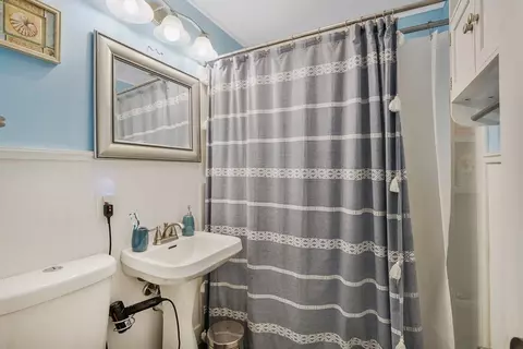 71 Clairmont Ave, Chicopee, MA 01013 photo 20