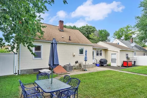 71 Clairmont Ave, Chicopee, MA 01013 photo 27
