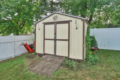 71 Clairmont Ave, Chicopee, MA 01013 photo 35